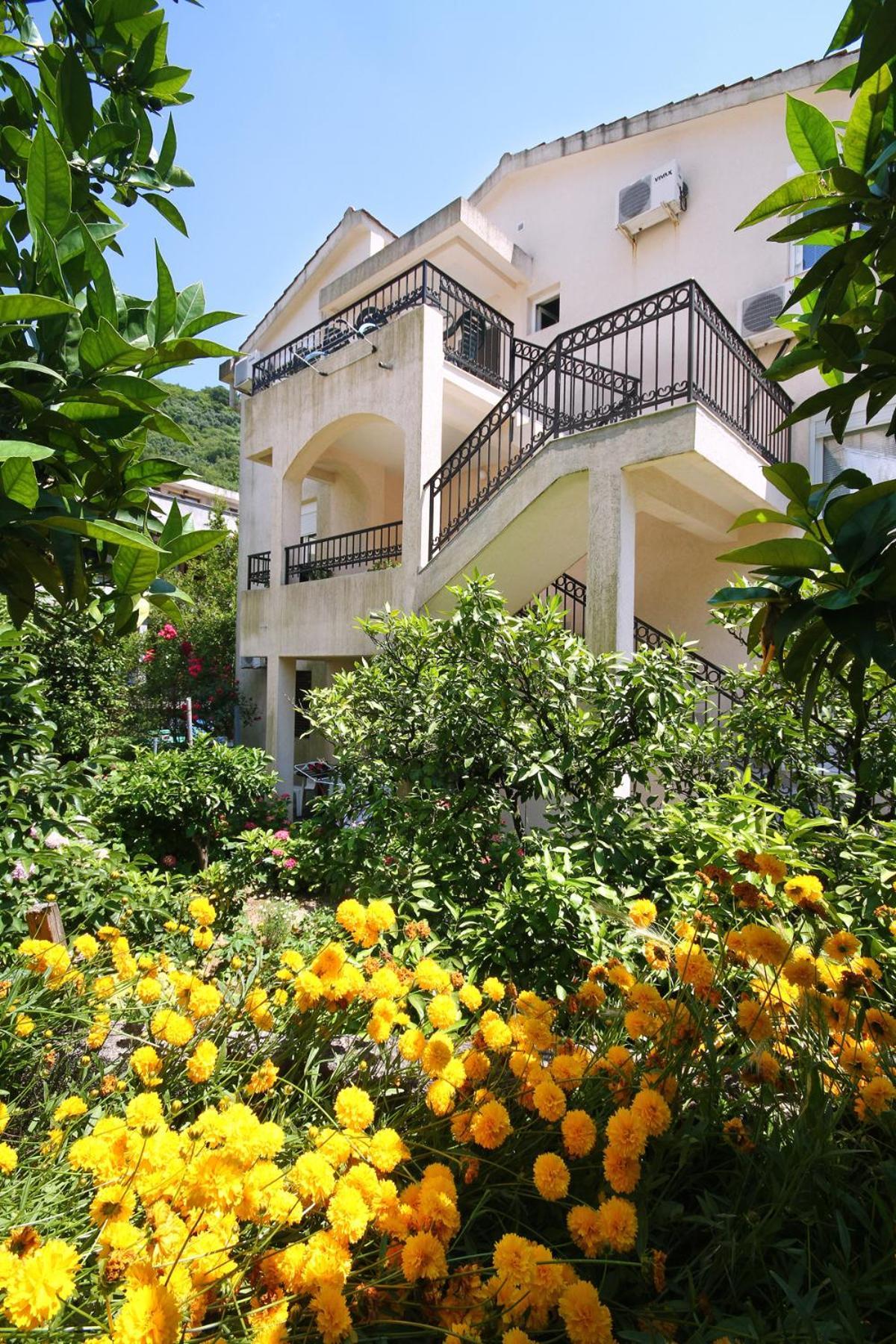 Apartments Raicevic Budva Buitenkant foto