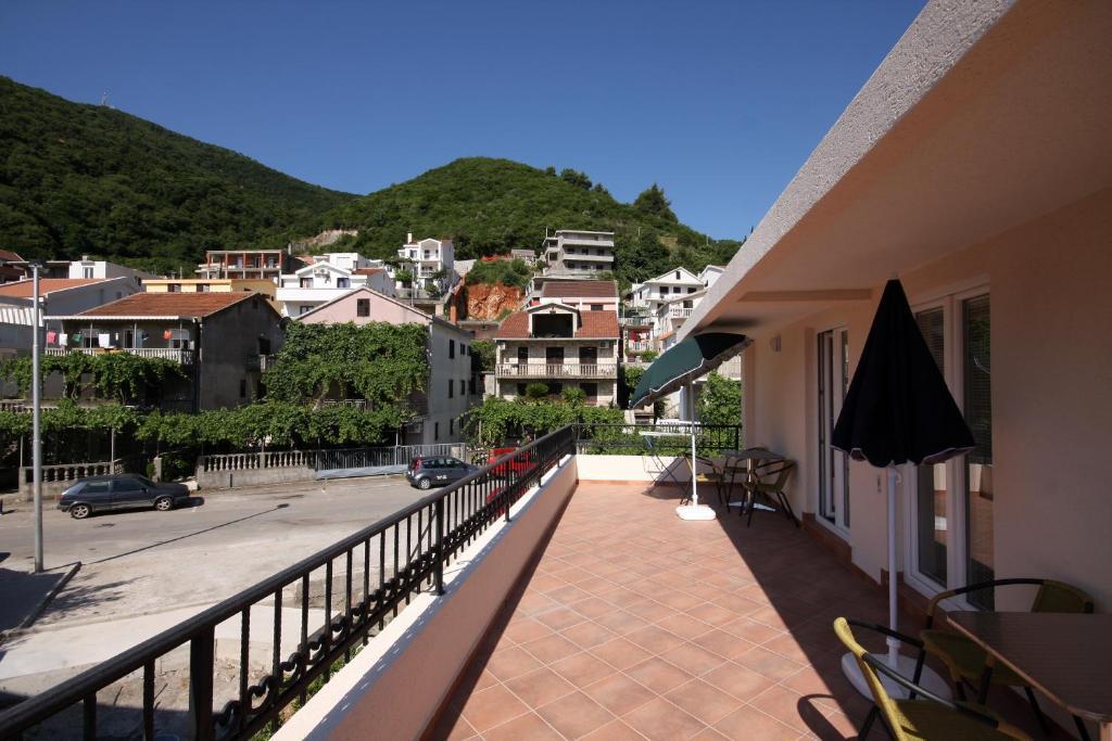 Apartments Raicevic Budva Kamer foto