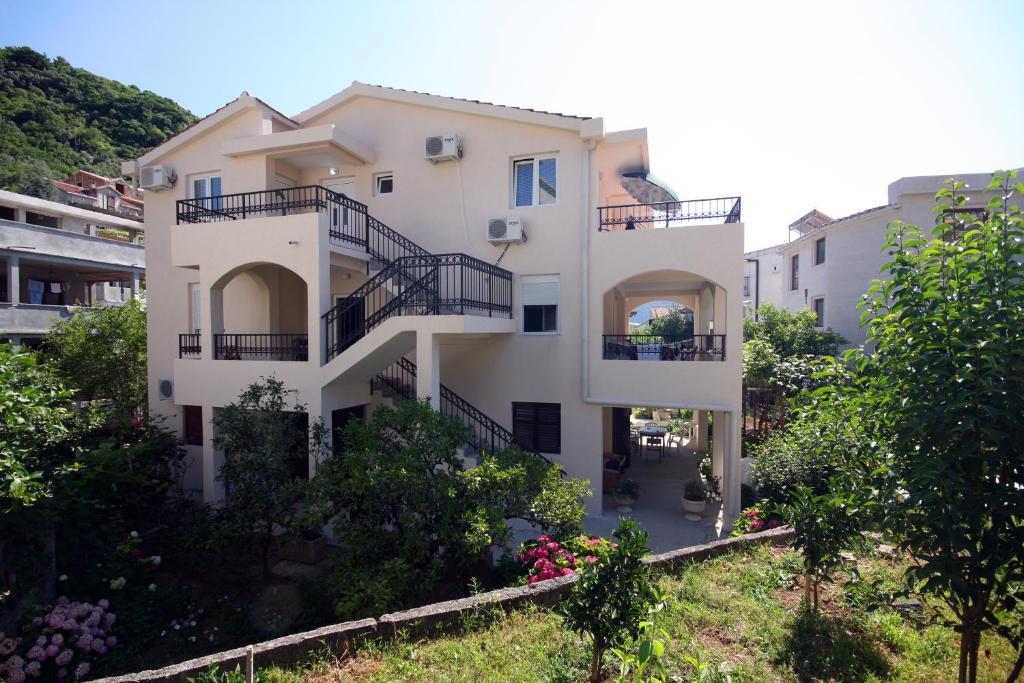 Apartments Raicevic Budva Kamer foto