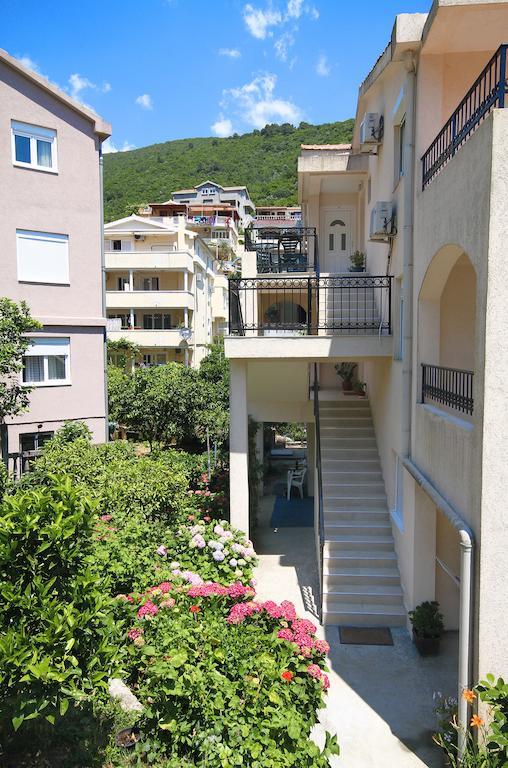 Apartments Raicevic Budva Buitenkant foto